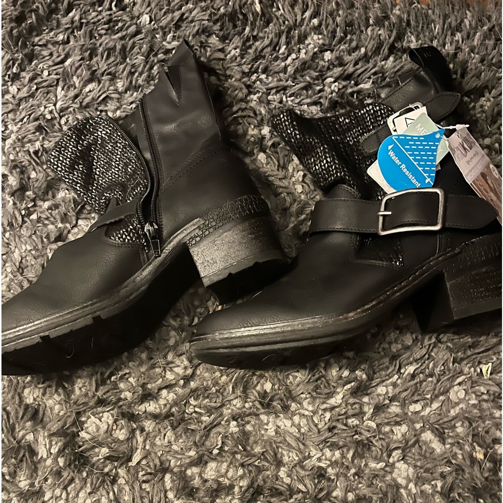 Black Muk Luks boots